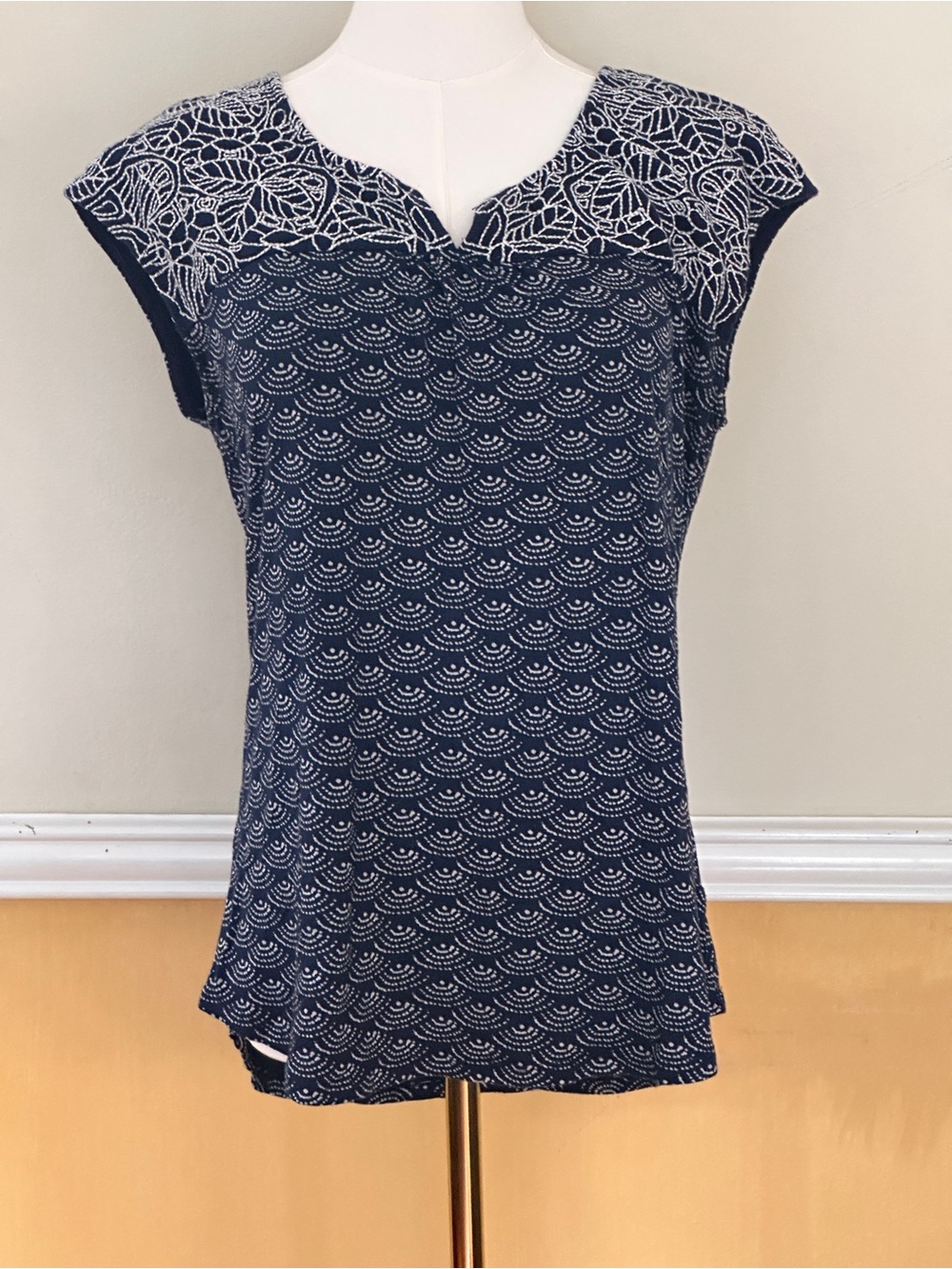 Skies Are Blue Navy and White Scallop Print Cap-Sleeve Top with Lace Yoke